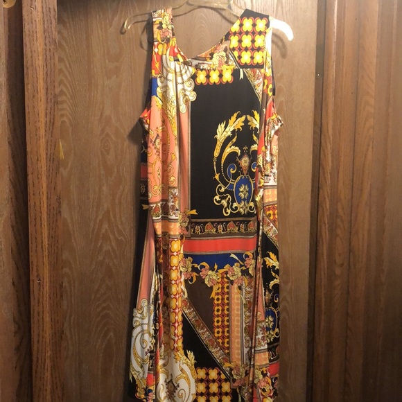 Dress - Picture 2 of 2